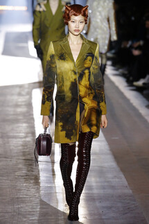 Moschino FALL 2018 MENSWEAR Milan MFW коллекция Moschino осень 2018 мужская неделя моды в Милане Mainstyles
